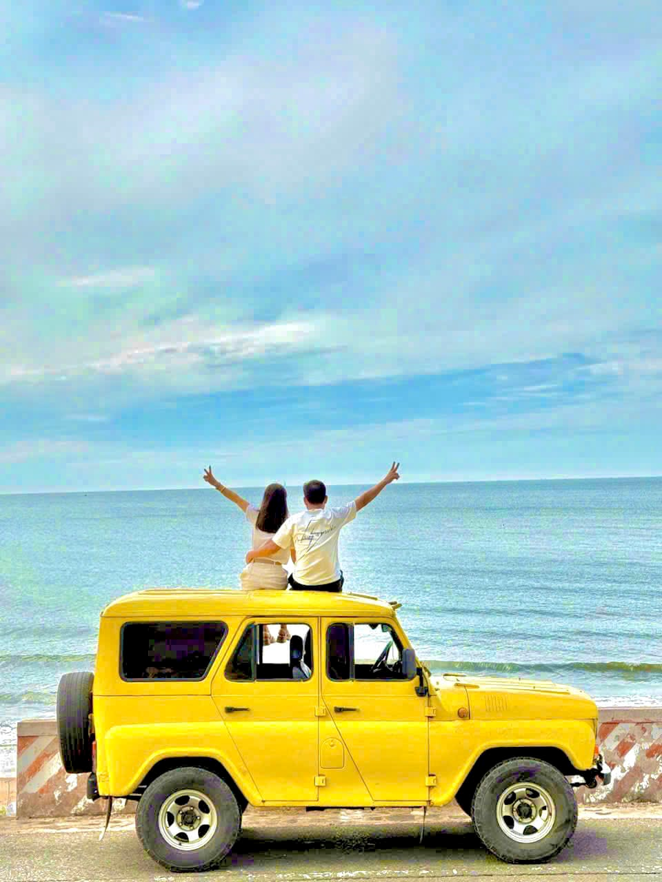 Tour du lịch xe Jeep Mũi Né (trong ngày) - xe 7 chỗ đưa đón từ Nha Trang - jeep tour Mũi Né